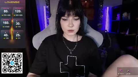 Snapshot of _gummybears_ chatting on 06.25.26 Tori online show from 06.25.26