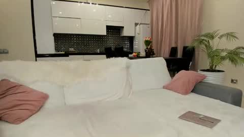 Julia online show from 01.18.25