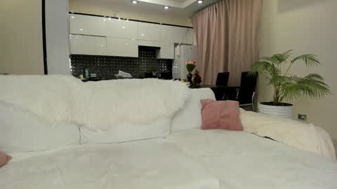 Julia online show from 01.29.25