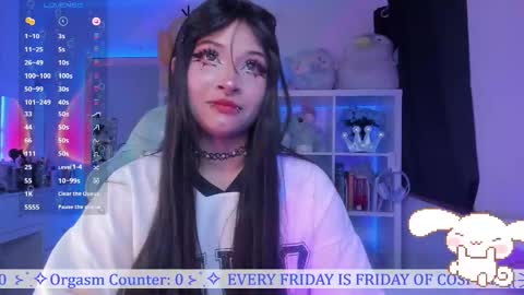 Snapshot of _heavenly_blue_ chatting on 12.16.25 Bluey online show from 12.16.25