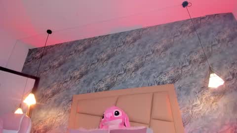 Snapshot of _hollywood_1 chatting on 11.16.25 Hollywood online show from 11.16.25