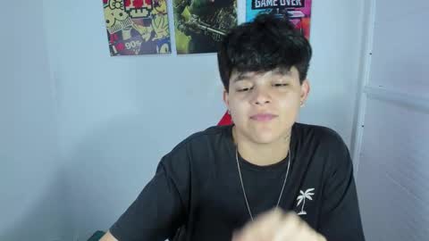 Snapshot of _ian_sweet chatting on 11.25.25 ian online show from 11.25.25