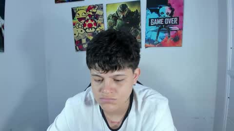 Snapshot of _ian_sweet chatting on 12.16.25 ian online show from 12.16.25