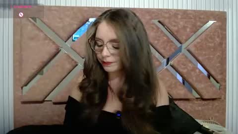 Snapshot of _isaabellaa chatting on 06.20.26 Isa online show from 06.20.26