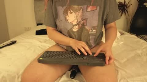 Waifu Izumi  online show from 05.01.26