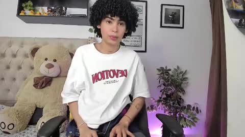 Snapshot of _jaay77 chatting on 12.14.24 Jay online show from 12.14.24