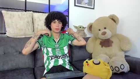 Snapshot of _jaay77 chatting on 01.19.25 Jay online show from 01.19.25