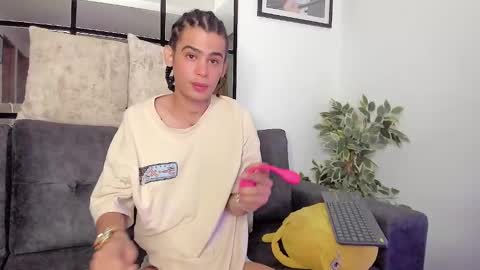 Snapshot of _jaay77 chatting on 01.26.25 Jay online show from 01.26.25