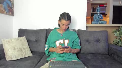 Snapshot of _jaay77 chatting on 02.20.25 Jay online show from 02.20.25