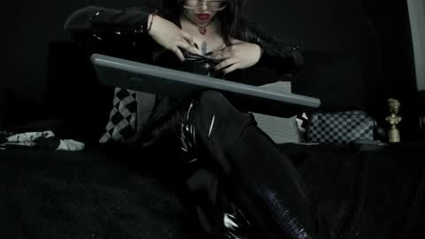 Miss Jade online show from 02.04.25