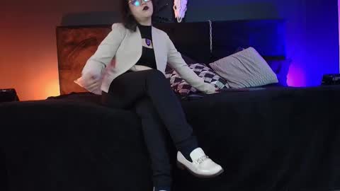 Miss Jade online show from 10.25.25