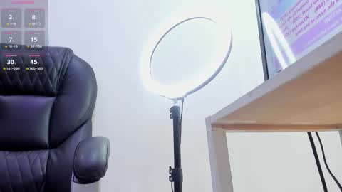 Snapshot of _jireh33_ chatting on 11.23.25 online show from 11.23.25