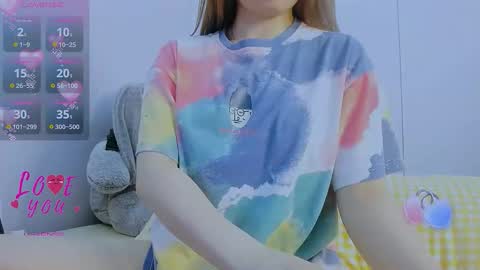 Snapshot of _joly_ chatting on 04.19.26 Joly online show from 04.19.26