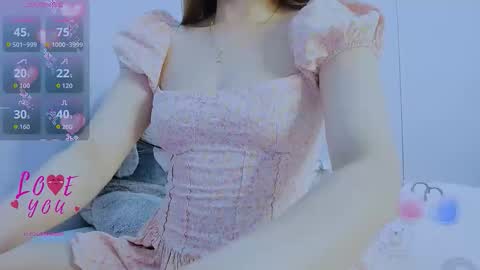 Snapshot of _joly_ chatting on 04.26.26 Joly online show from 04.26.26