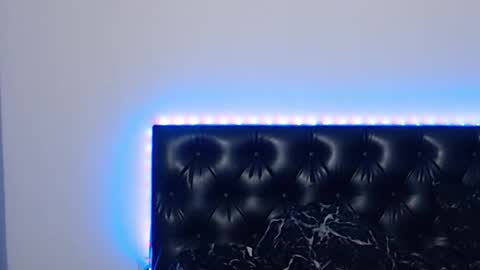 Snapshot of _joni_new_ chatting on 10.30.25 Joni online show from 10.30.25