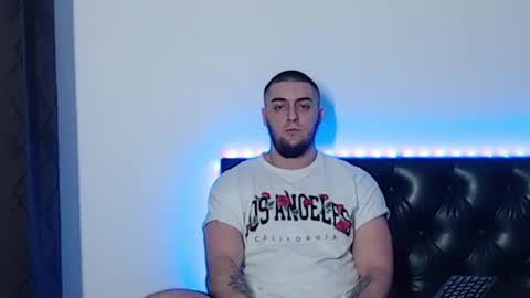 Snapshot of _joni_new_ chatting on 11.08.25 Joni online show from 11.08.25