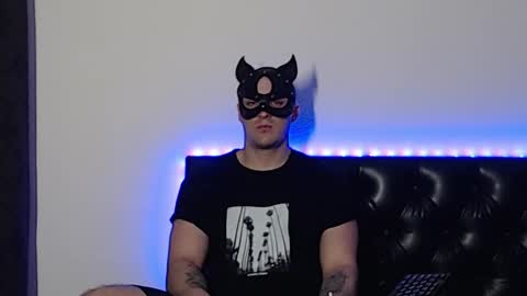 Snapshot of _joni_new_ chatting on 11.15.25 Joni online show from 11.15.25