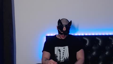 Snapshot of _joni_new_ chatting on 11.18.25 Joni online show from 11.18.25