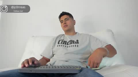 _juanes__ online show from 12.16.24