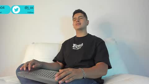 _juanes__ online show from 12.19.24