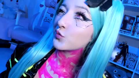 Snapshot of _julyana_ chatting on 02.09.25 JULIANA online show from 02.09.25