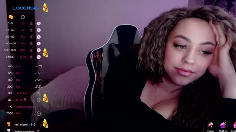 _just_a_queen_3 online show from 12.11.24