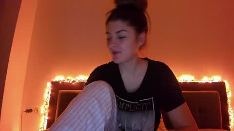 _just_a_simple_girl online show from 01.03.25