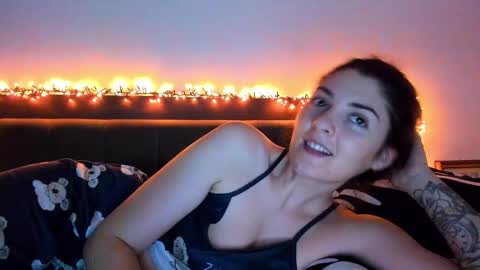 _just_a_simple_girl online show from 02.08.25