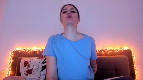 _just_a_simple_girl online show from 03.06.25