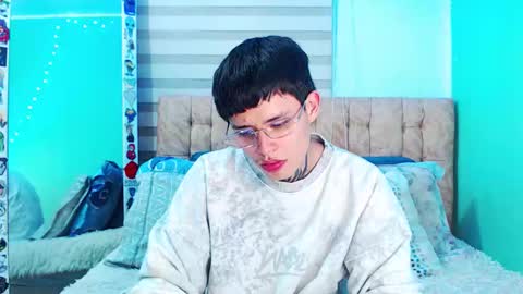 Snapshot of _justinmoon2 chatting on 03.19.26 mod online show from 03.19.26