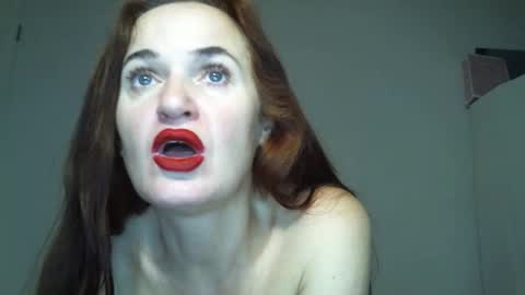 Snapshot of _kapelka_ chatting on 12.03.25 KAPELKA online show from 12.03.25