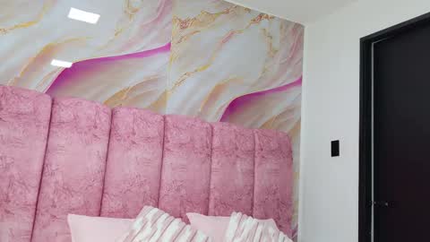 Kendall online show from 02.26.26