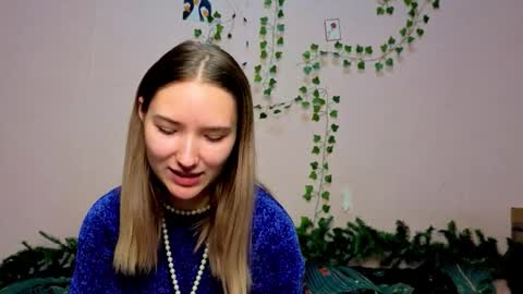 _kikiclark_ online show from 12.15.25