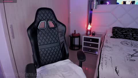 A L E X A online show from 01.11.25