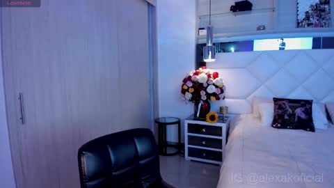 A L E X A online show from 10.04.25