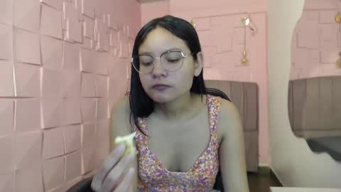 Snapshot of _kita chatting on 10.23.25 Jalina online show from 10.23.25