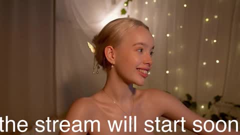 Snapshot of _kkkhaleesi_ chatting on 02.11.26 DENI online show from 02.11.26