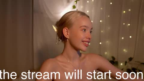 Snapshot of _kkkhaleesi_ chatting on 02.24.26 DENI online show from 02.24.26