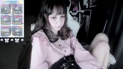  kuro  online show from 10.10.25