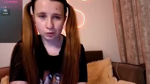 _kylle_ online show from 11.17.25