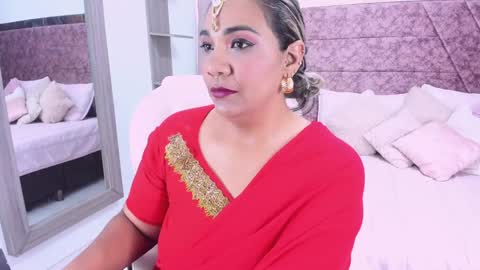 Snapshot of _lakshmi_hotx chatting on 02.05.25 NAILHA SAJANI online show from 02.05.25