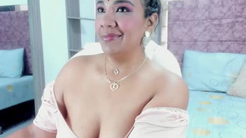 Snapshot of _lakshmi_hotx chatting on 02.11.25 NAILHA SAJANI online show from 02.11.25