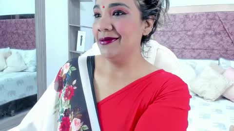 Snapshot of _lakshmi_hotx chatting on 02.25.25 NAILHA SAJANI online show from 02.25.25