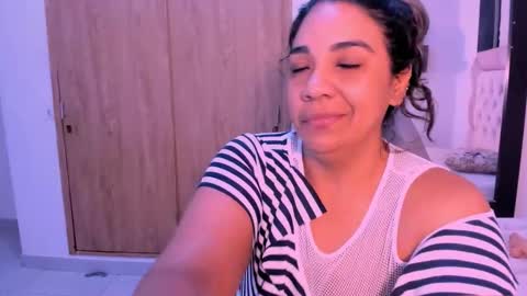 Snapshot of _lakshmi_hotx chatting on 10.19.25 NAILHA SAJANI online show from 10.19.25
