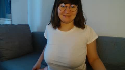 Snapshot of _lalilu_ chatting on 12.07.24 _lalilu_ online show from 12.07.24