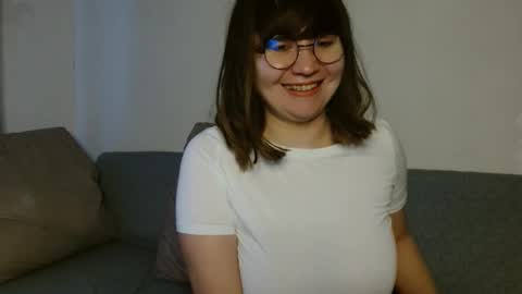 Snapshot of _lalilu_ chatting on 12.12.24 _lalilu_ online show from 12.12.24