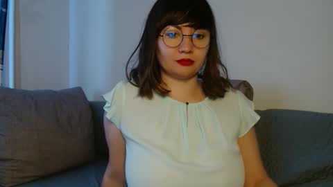 Snapshot of _lalilu_ chatting on 12.18.24 _lalilu_ online show from 12.18.24