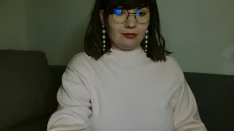 Snapshot of _lalilu_ chatting on 12.27.24 _lalilu_ online show from 12.27.24