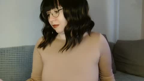 Snapshot of _lalilu_ chatting on 01.12.25 _lalilu_ online show from 01.12.25