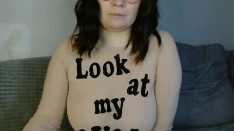 Snapshot of _lalilu_ chatting on 01.16.25 _lalilu_ online show from 01.16.25